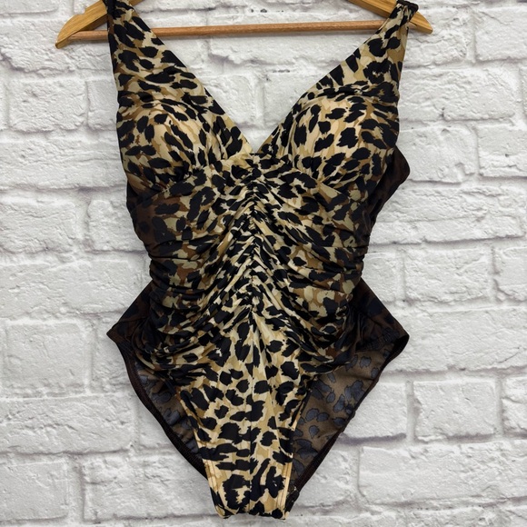 Miraclesuit Size 10 Skin City Sonatina Leopard Print Ruched One-Piece Swimsuit - Picture 2 of 13